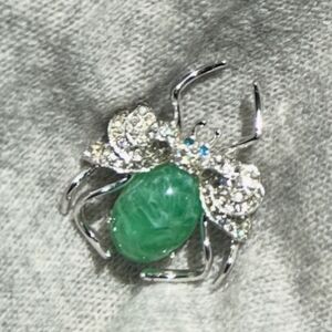 Elegant Silver and Green Costume Brooch
